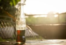 Компания Coca-Cola намерена вернуться в Россию Компания Coca-Cola намерена вернуться в Россию