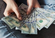Физлица в Беларуси в январе-феврале продали на $7,8 млн валюты больше, чем купили Физлица в Беларуси в январе-феврале продали на $7,8 млн валюты больше, чем купили