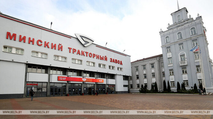 МТЗ поэтапно обновит редакции договоров с дилерскими центрами в России
