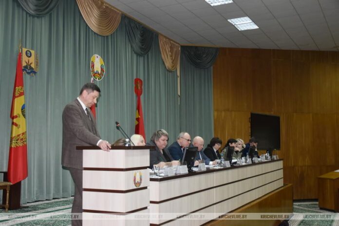 В Кричеве на исполкоме оценили, насколько качественно проводится работа по наведению порядка на земле