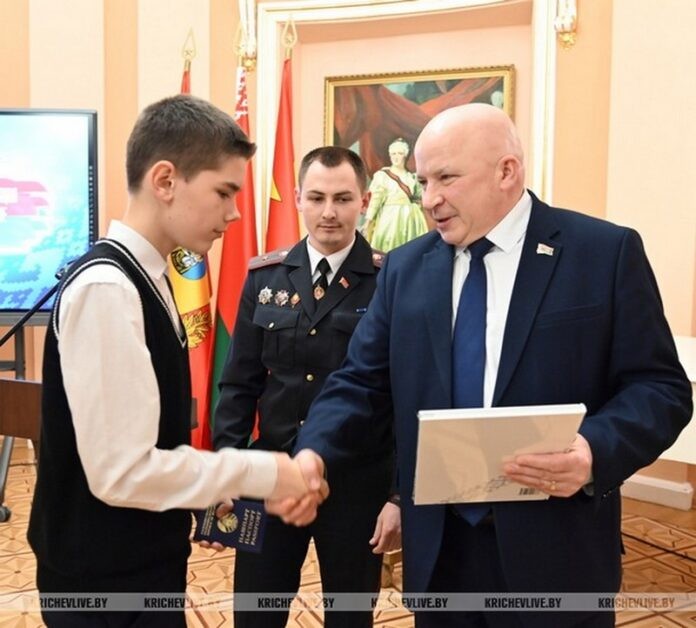 Торжественное мероприятие, посвященное Дню Конституции, прошло в Кричеве