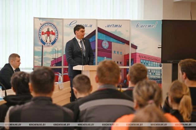 Помощник Президента Сергей Наливайко посетил Кричев: узнали, с какой целью