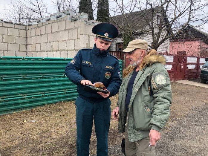 Кричевские спасатели напоминают, как избежать пожаров в пожароопасный период
