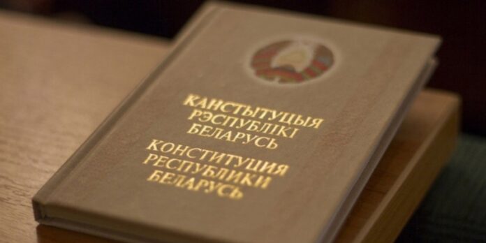 Сенатор поздравляет кричевлян с Днем Конституции Республики Беларусь