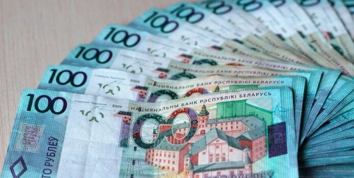 Нацбанк: в Беларуси чаще всего кредиты берут женщины