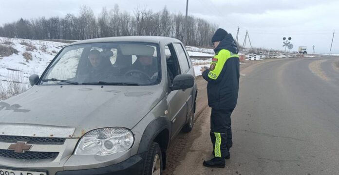 На Кричевщине проверили соблюдение правил проезда ж/д переездов: есть нарушители