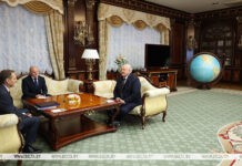 Лукашенко на встрече с Нарышкиным: надо посоветоваться по некоторым вопросам, как будем действовать дальше Лукашенко на встрече с Нарышкиным: надо посоветоваться по некоторым вопросам, как будем действовать дальше