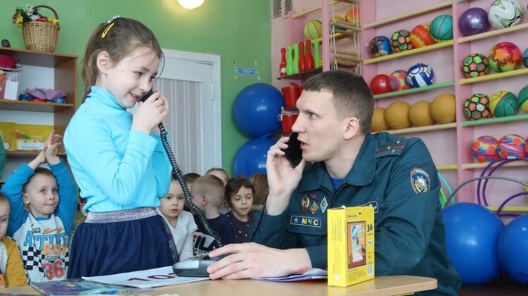 Безопасность с МЧС: как кричевские дошколята учились себя спасать