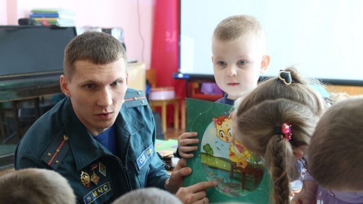 Безопасность с МЧС: как кричевские дошколята учились себя спасать