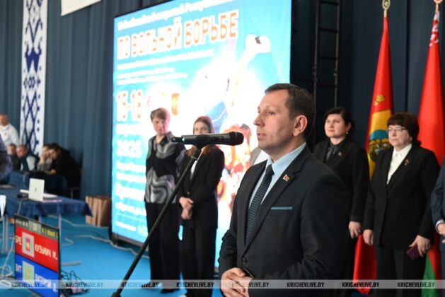 800 участников, 50 команд: в Кричеве стартовал республиканский турнир по вольной борьбе
