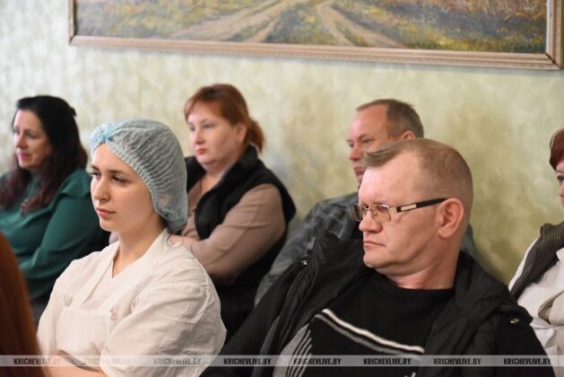 Историческая правда и будущее: в Кричеве состоялась встреча с руководством района