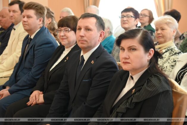 Кричевляне отметили День единения народов Беларуси и России