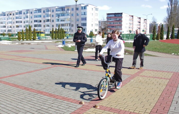 Команды школ Кричевщины соревновались в знании ПДД