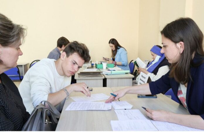 В Беларуси изменились сроки поступления в учреждения среднего специального образования