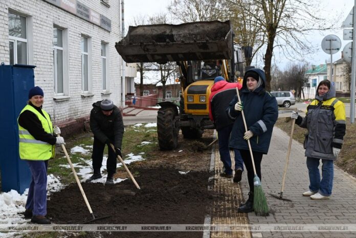 Кричевляне присоединились к республиканскому субботнику