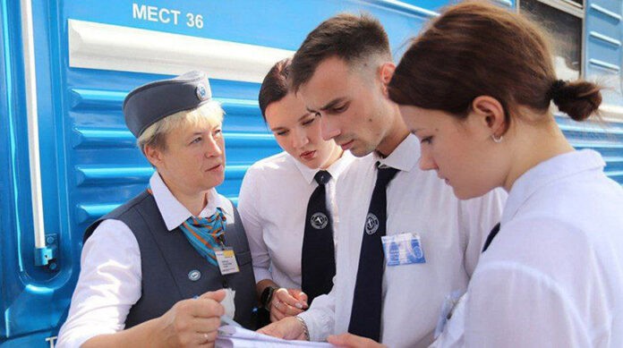 Более 900 юношей и девушек будут трудиться в студотрядах БЖД