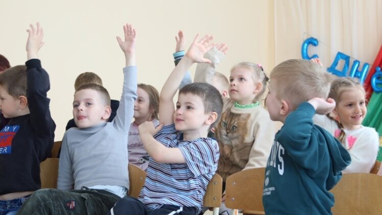 Как вести себя при пожаре: кричевские спасатели делятся знаниями с детьми