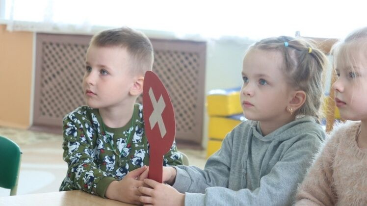 "101" для малышей: спасатели рассказали кричевским дошкольникам, как действовать в экстренных ситуациях