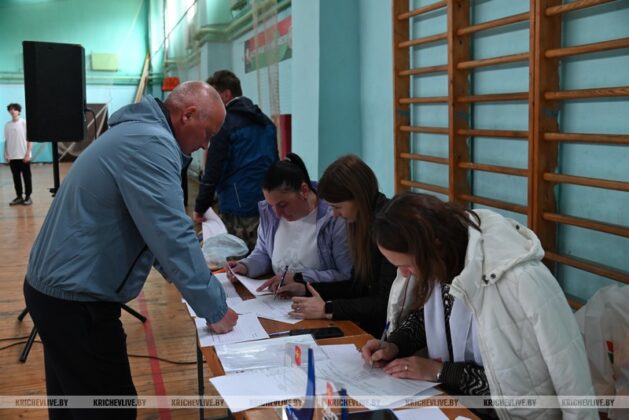 7 молодых семей Кричева сражались за звание «самой спортивной»
