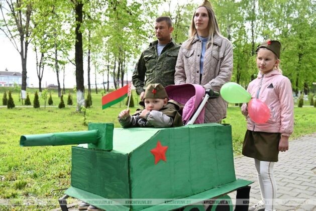 Чем удивляли кричевлян участники парада колясок
