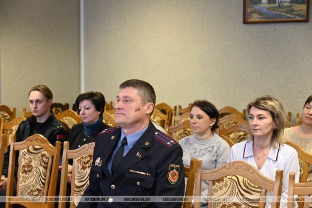 От благоустройства до инвестиций: Алексей Шарай обсудил будущее Кричева с трудовыми коллективами