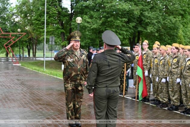 12 команд принимают участие в военно-патриотической игре «Зарница» (фоторепортаж)