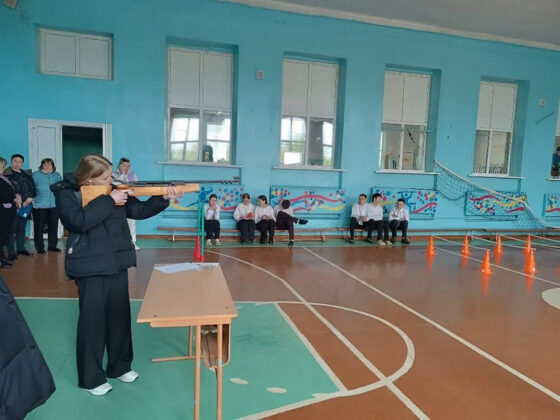 Военно-спортивные игры "Зарничка" и "Зарница" прошли в кричевской школе