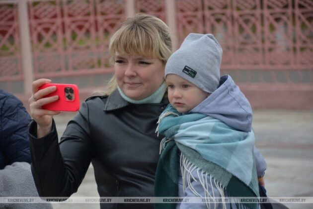 Первомай в Кричеве: Музыка, выставки и награды в парке Победы