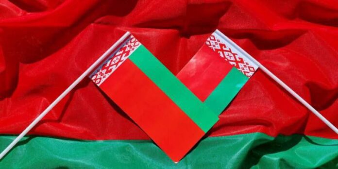 Губернатор области поздравляет кричевлян с Днем Государственного флага, Государственного герба и Государственного гимна Республики Беларусь!