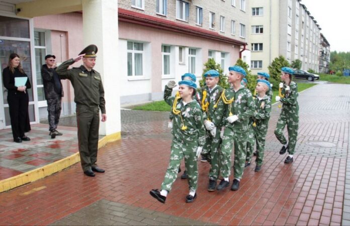 Военно-патриотическая игра «Зарничка» прошла в Кричеве
