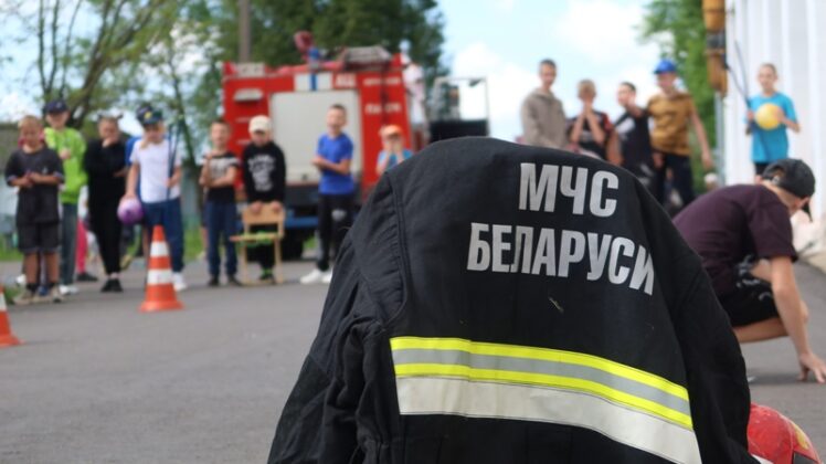 Как сделать летние каникулы безопасными и веселыми, рассказали кричевские спасатели