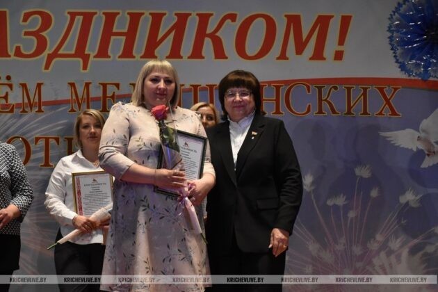 Медицинских работников сегодня чествовали в Кричеве