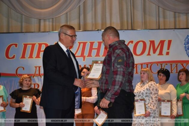 Медицинских работников сегодня чествовали в Кричеве
