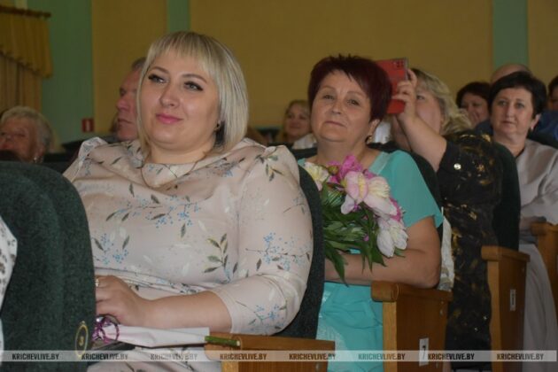 Медицинских работников сегодня чествовали в Кричеве