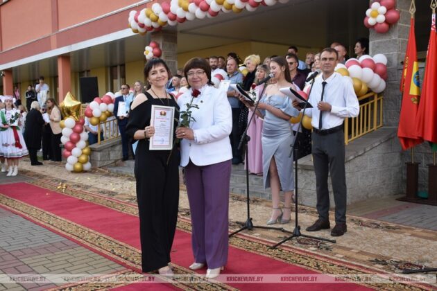 В школах Кричевщины проходит выпускной вечер