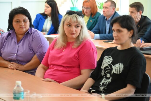 Руководство района встретилось с инвалидами Кричевщины