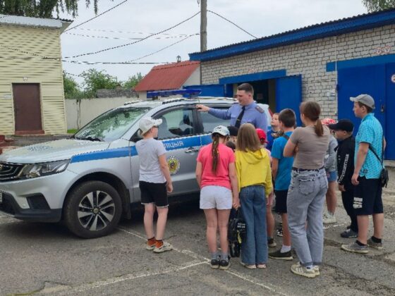 Каникулы с пользой: школьники побывали в Кричевском отделе Департамента охраны