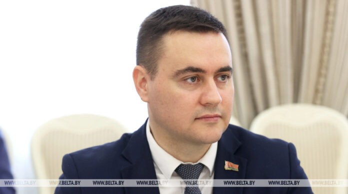 Иванец о стоимости обучения: сохраним его на прежнем уровне на этот учебный год