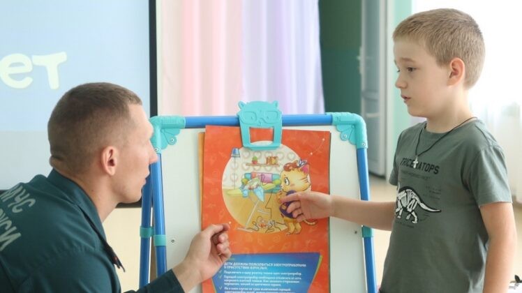 Мир безопасности: спасатели встретились с юными кричевлянами
