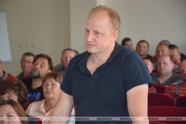 Узнали о чем шел разговор у председателя Кричевского райисполкома Алексея Шарая с трудовым коллективом ЦСП БЗС