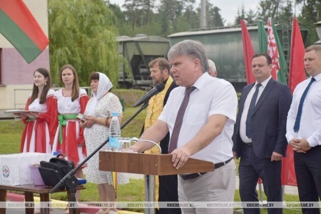 10 новых машин вручили на ОАО «Кричевцементношифер»