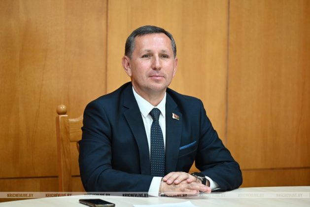 Руководство Кричевского района встретилось с молодыми специалистами
