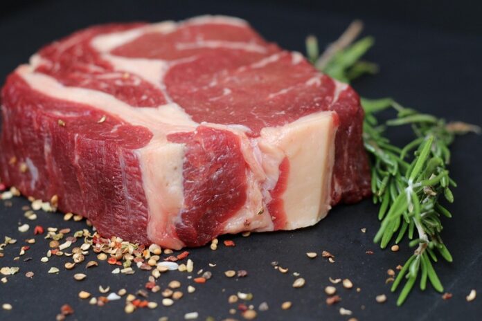 Почему нужно есть красное мясо, особенно женщинам