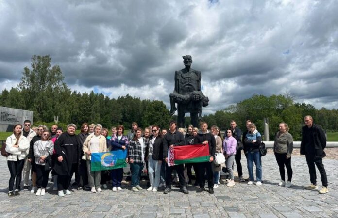 Молодежь кричевщины побывала в мемориальном комплексе Хатынь
