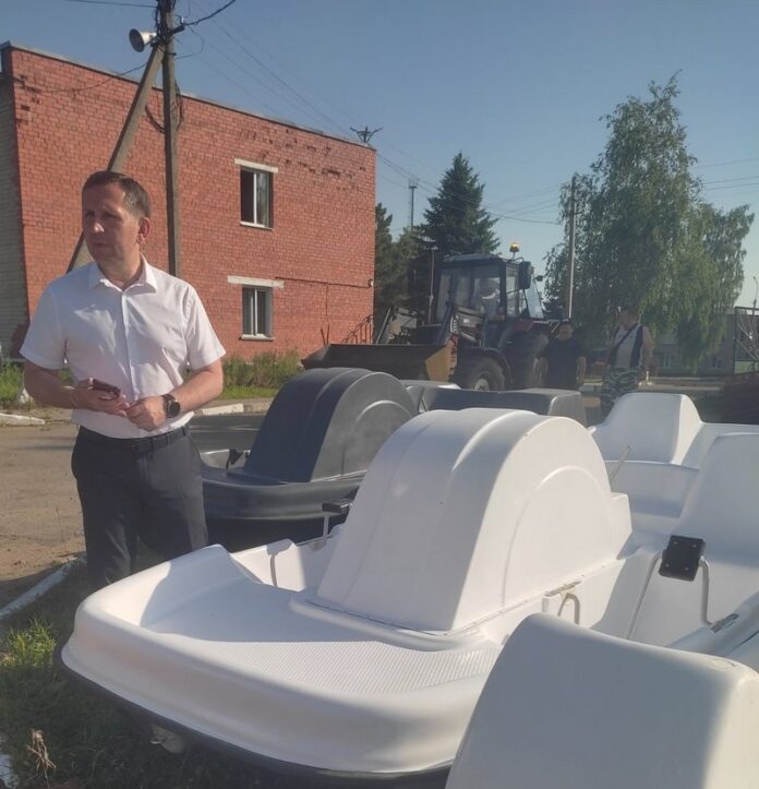 Узнали, сколько новых катамаранов прибыло на лодочную станцию в Кричев