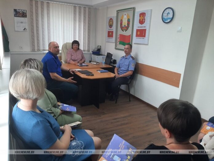 Лидер депутатского корпуса района Ирина Прудникова встретилась с коллективом Белгосстраха
