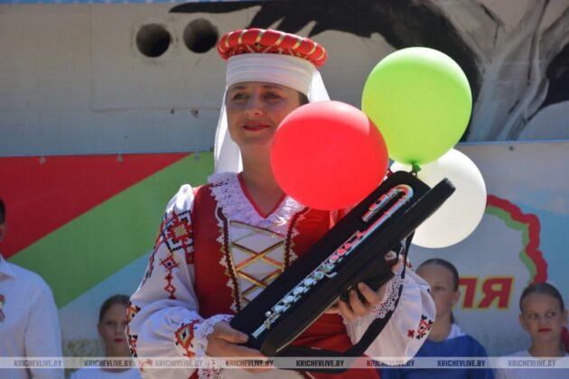 Подарок в День Независимости Республики Беларусь Детской школе искусств