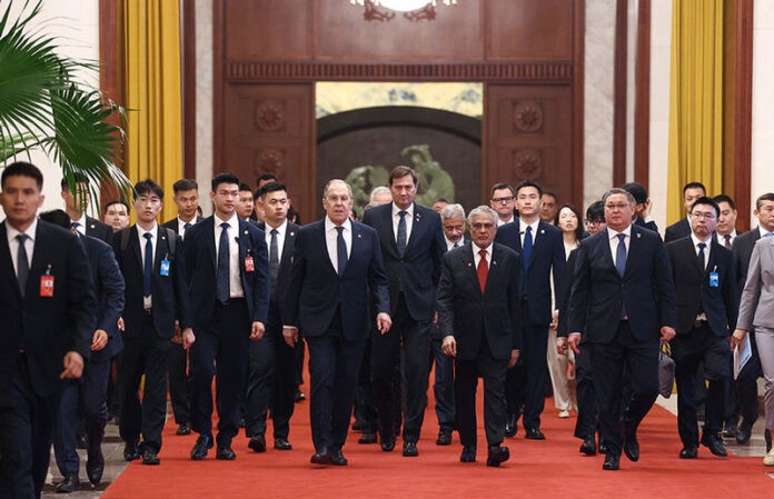 https://ont.by/news/belarus-vpervye-uchastvuet-v-zasedanii-glav-mid-shos-kak-polnopravnyj-chlen