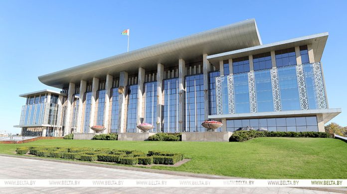 Лукашенко дает интервью Медиакорпорации Китая