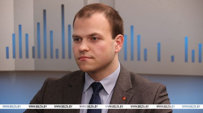 Аналитик: Беларусь последовательно придерживается позиции максимальной гуманизации международных отношений